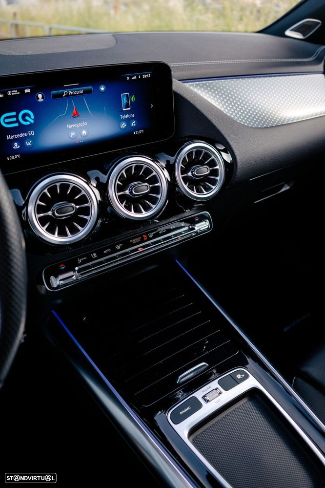 Mercedes-Benz EQA 300 4Matic AMG Line - 16