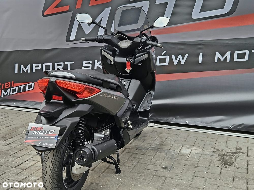 Yamaha X-max - 16