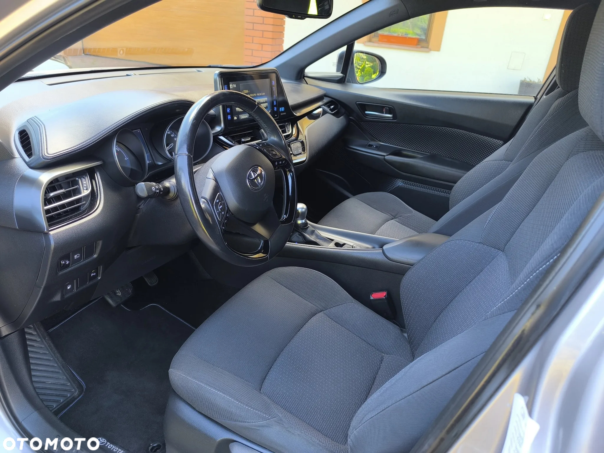 Toyota C-HR 1.8 Hybrid GPF Executive - 7