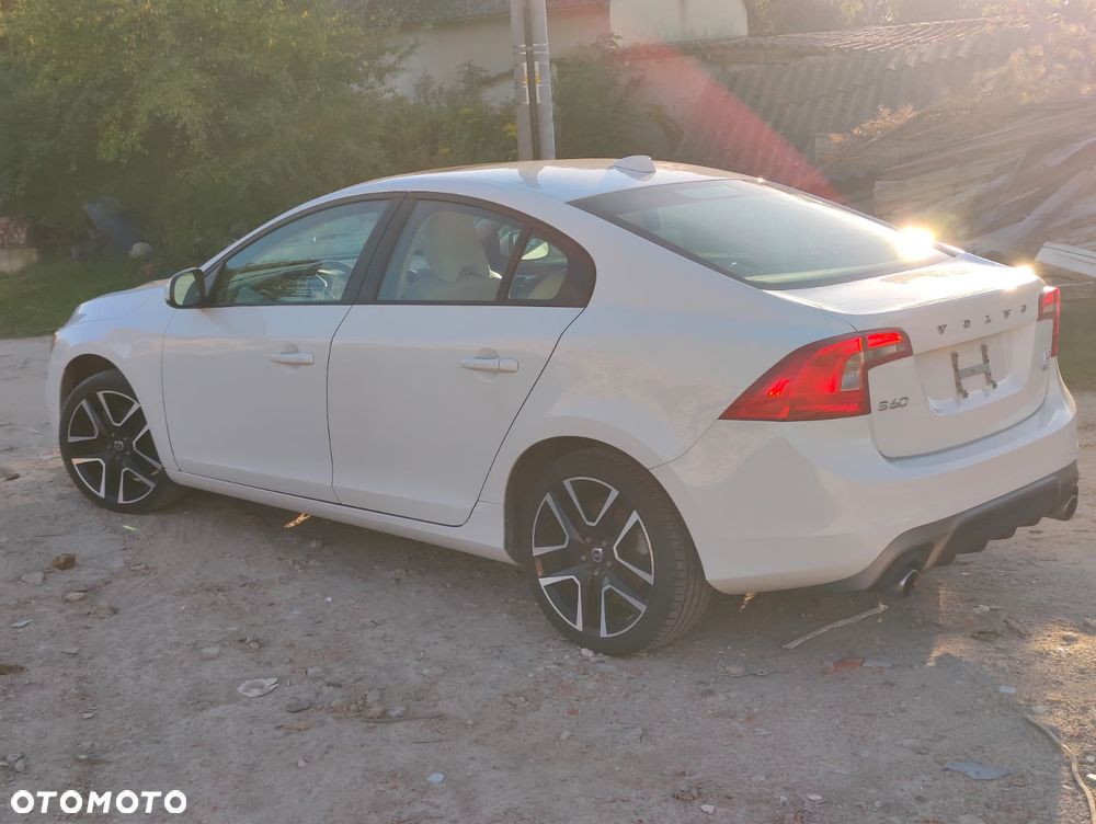 Volvo S60 T5 Geartronic RDesign - 5