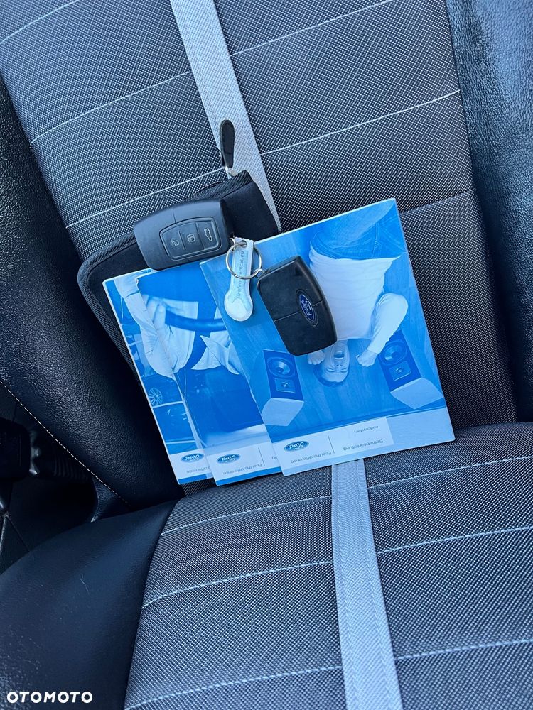 Ford Kuga 2.0 TDCi 4x4 Titanium - 10