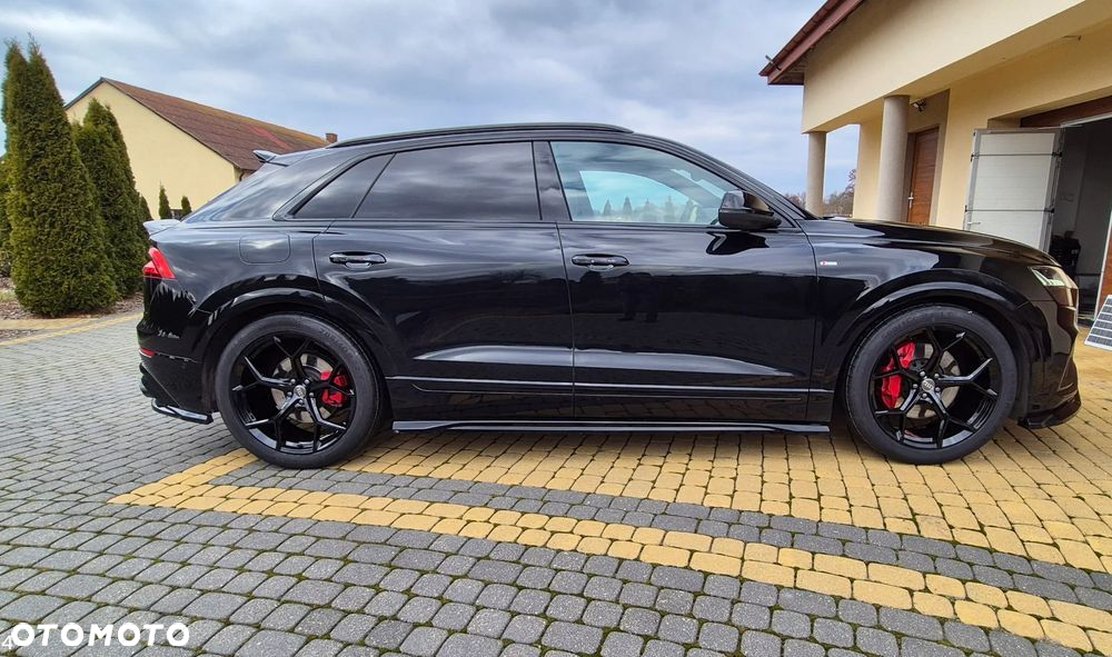 Audi Q8 - 2