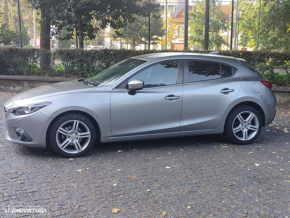 Mazda 3 Hatchback 1.5 Sky-G Evolve HS Navi - 1