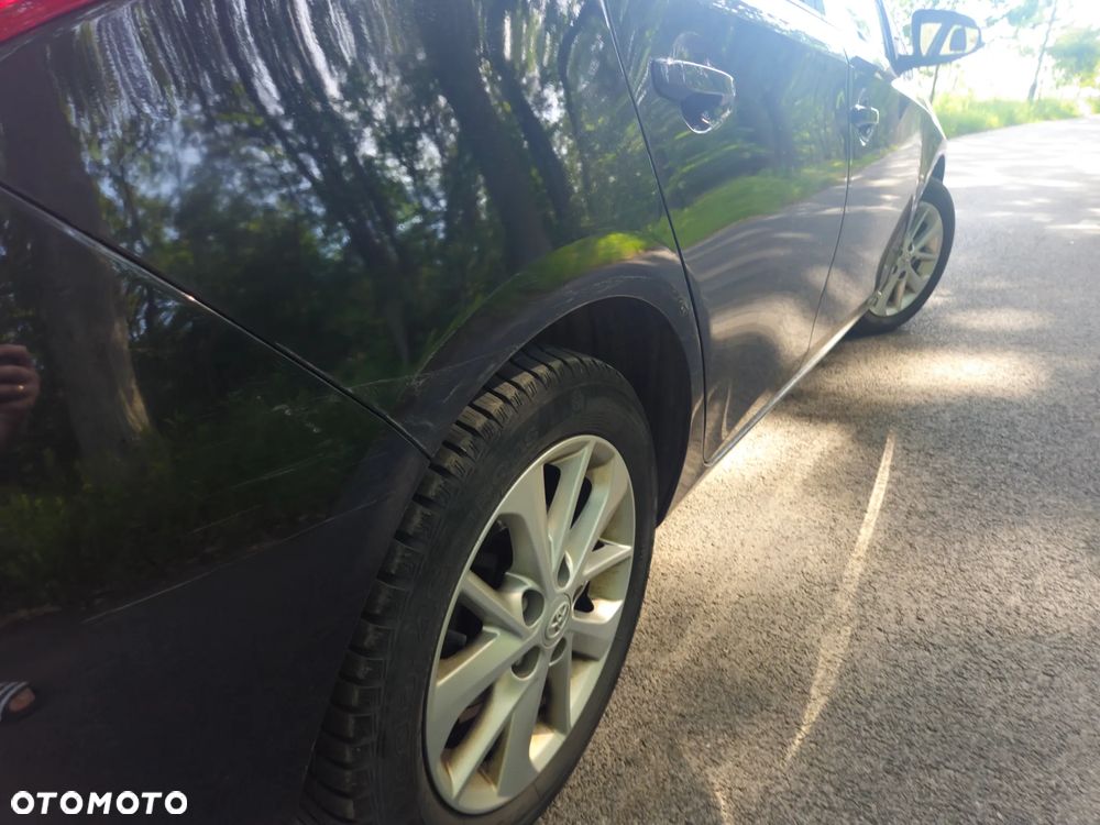 Toyota Auris 1.4 D-4D Premium - 32