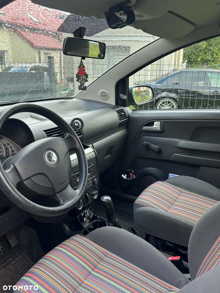 Volkswagen Fox - 5
