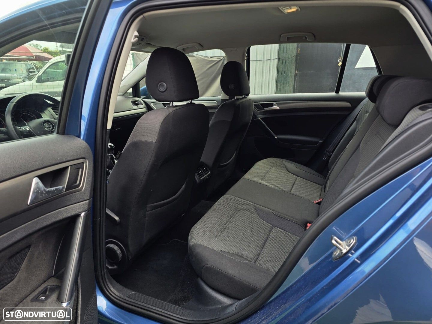 VW Golf 1.6 TDi Confortline - 9
