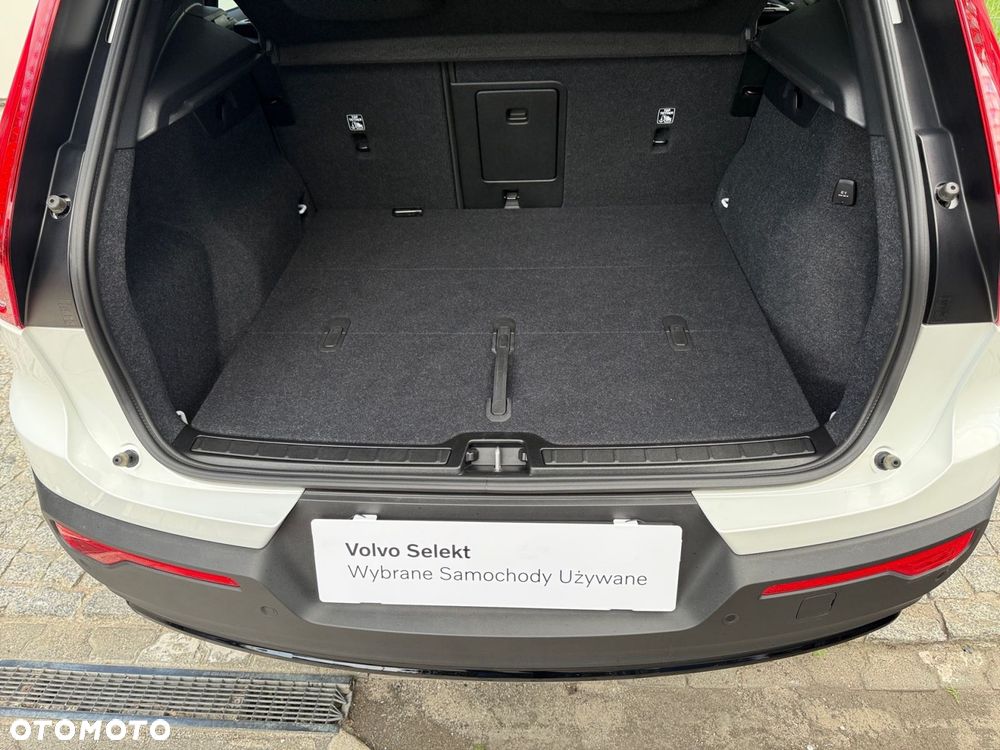 Volvo XC 40 - 35
