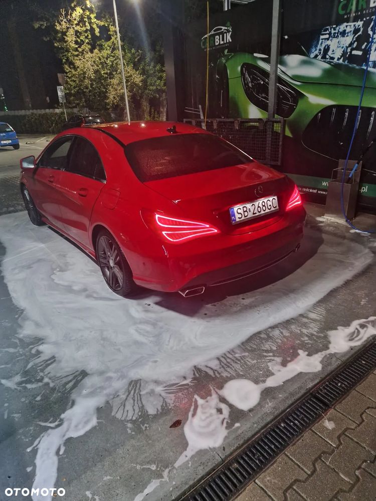 Mercedes-Benz CLA 180 7G-DCT - 19