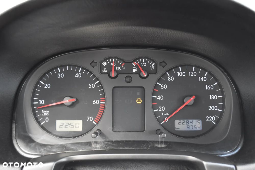 Volkswagen Golf 1.4 Comfortline - 36