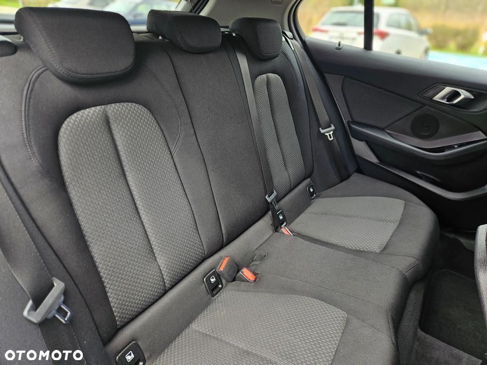 BMW Seria 1 118i Advantage - 13