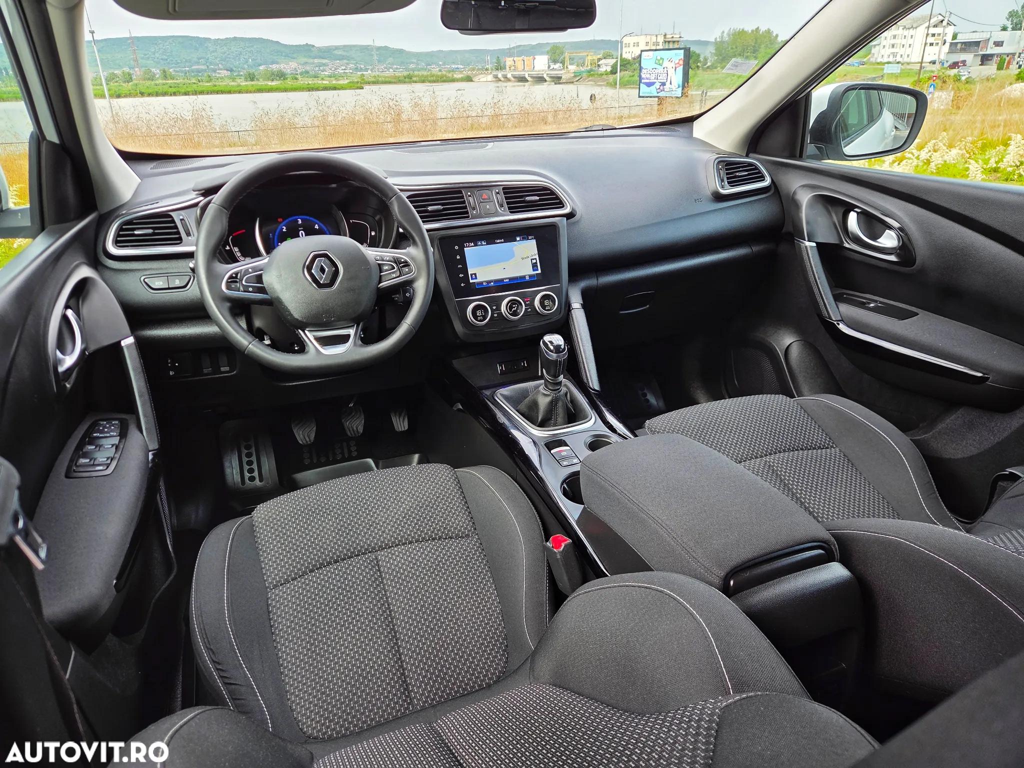 Renault Kadjar BLUE dCi 115 BUSINESS EDITION - 14