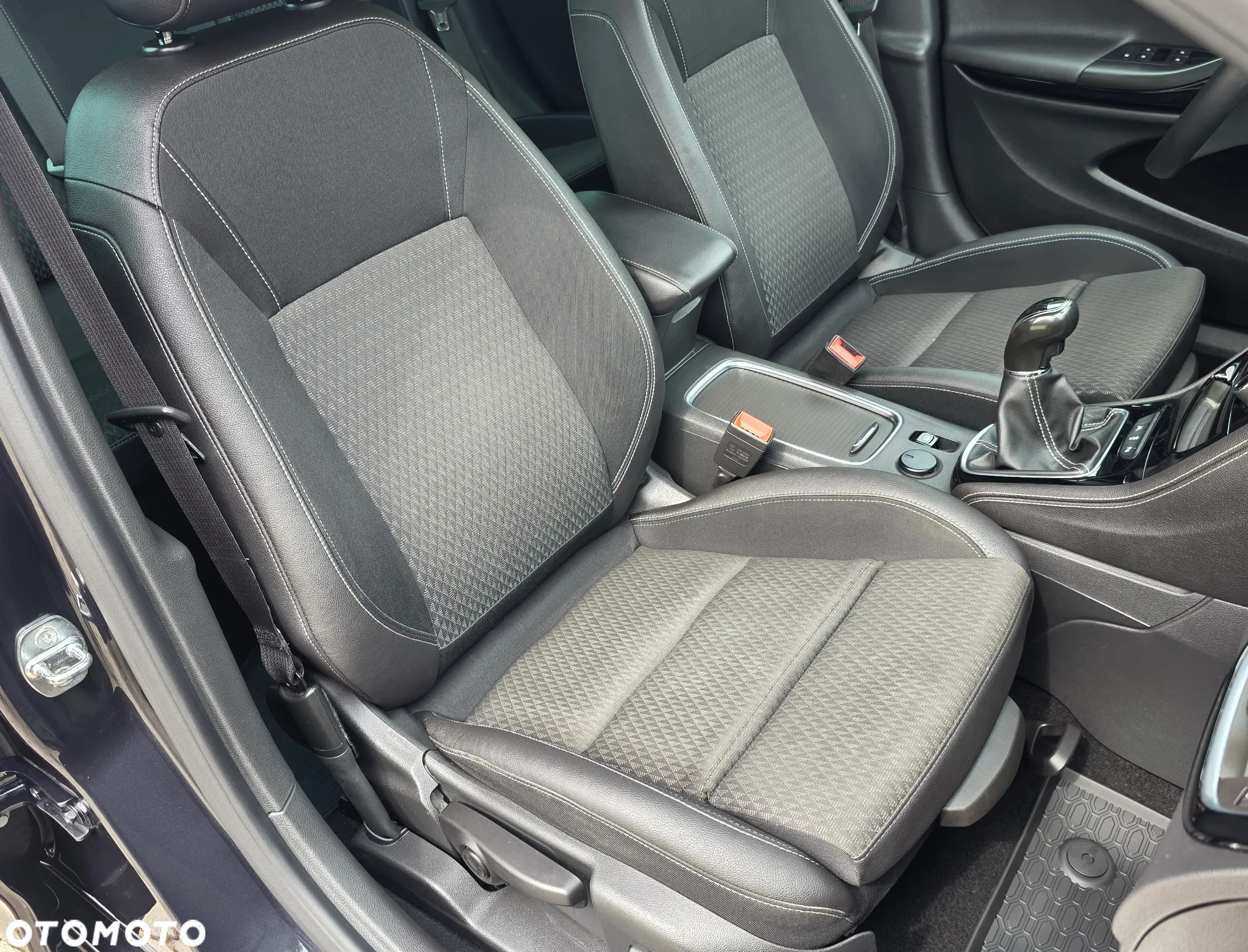 Opel Astra 1.4 Turbo Sports Tourer Innovation - 15