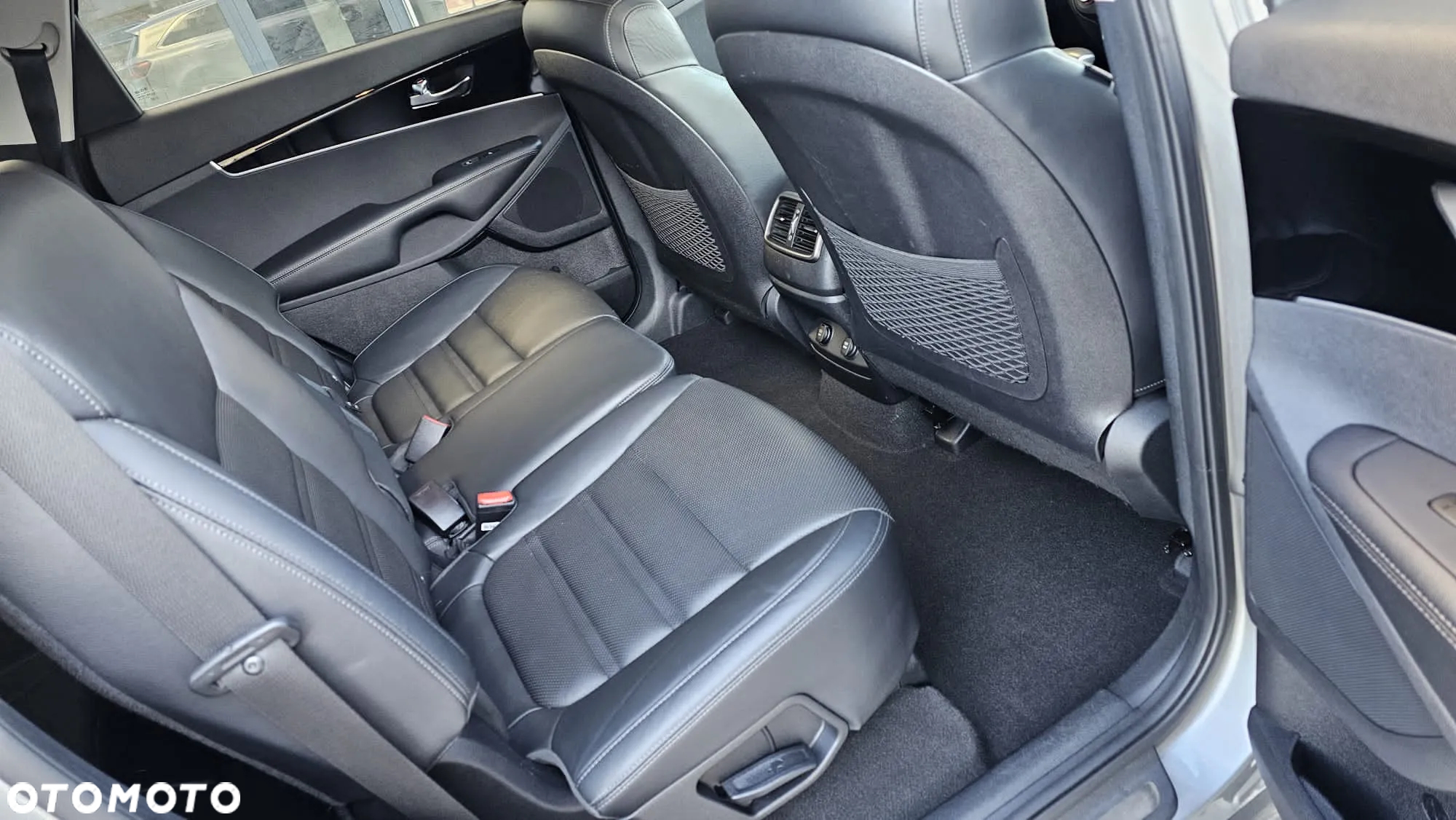 Kia Sorento - 14