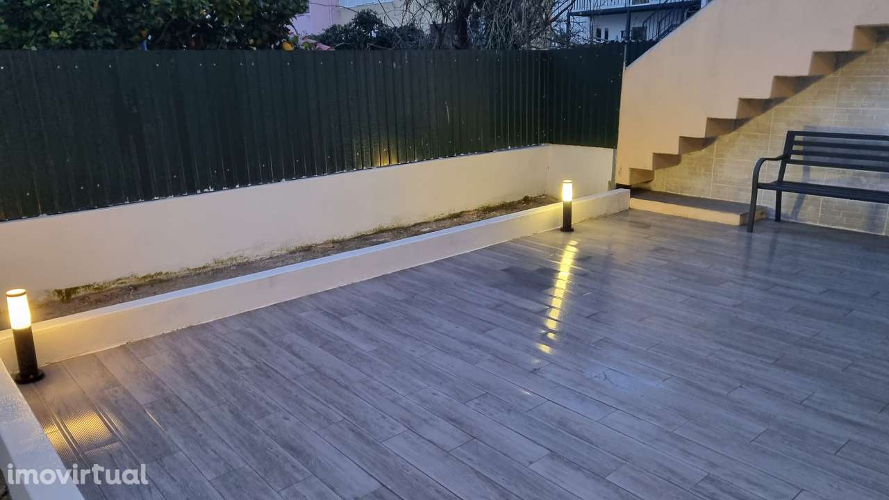 T2 com logradouro – Alto do Seixalinho- Verderena – Recosta - Barreiro - Grande imagem: 2/21