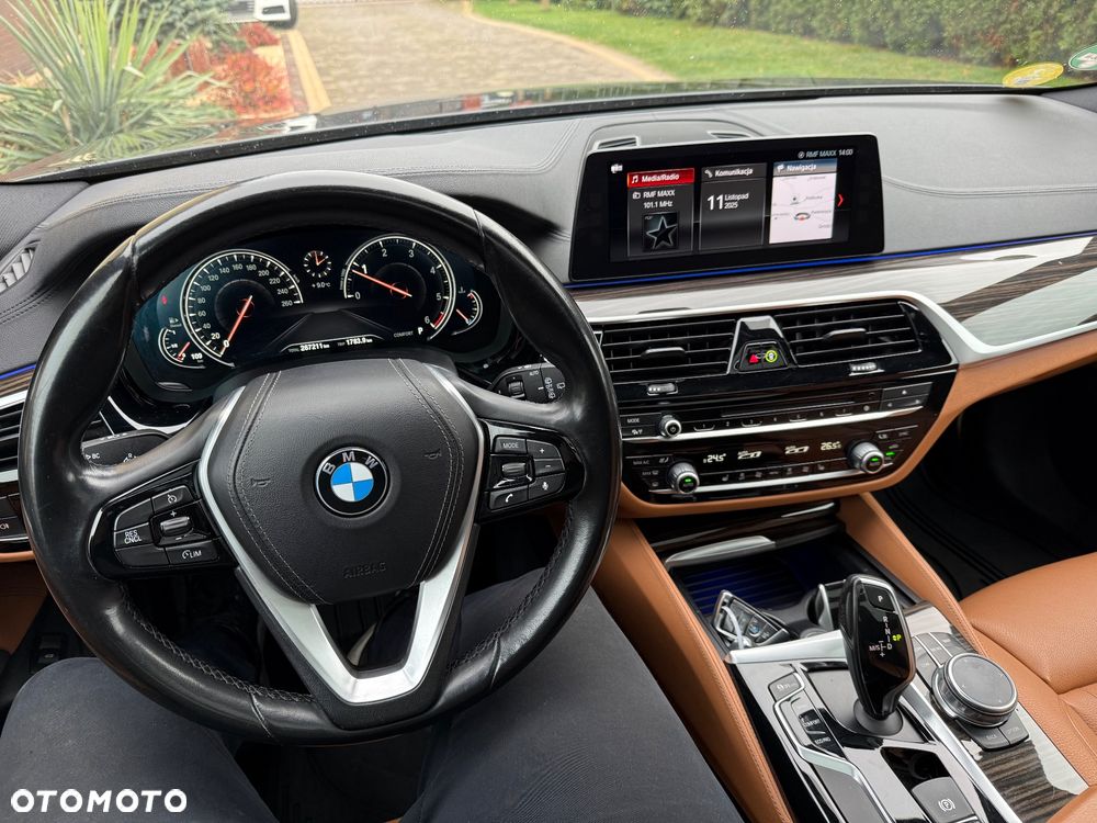 BMW Seria 5 520d Luxury Line - 31