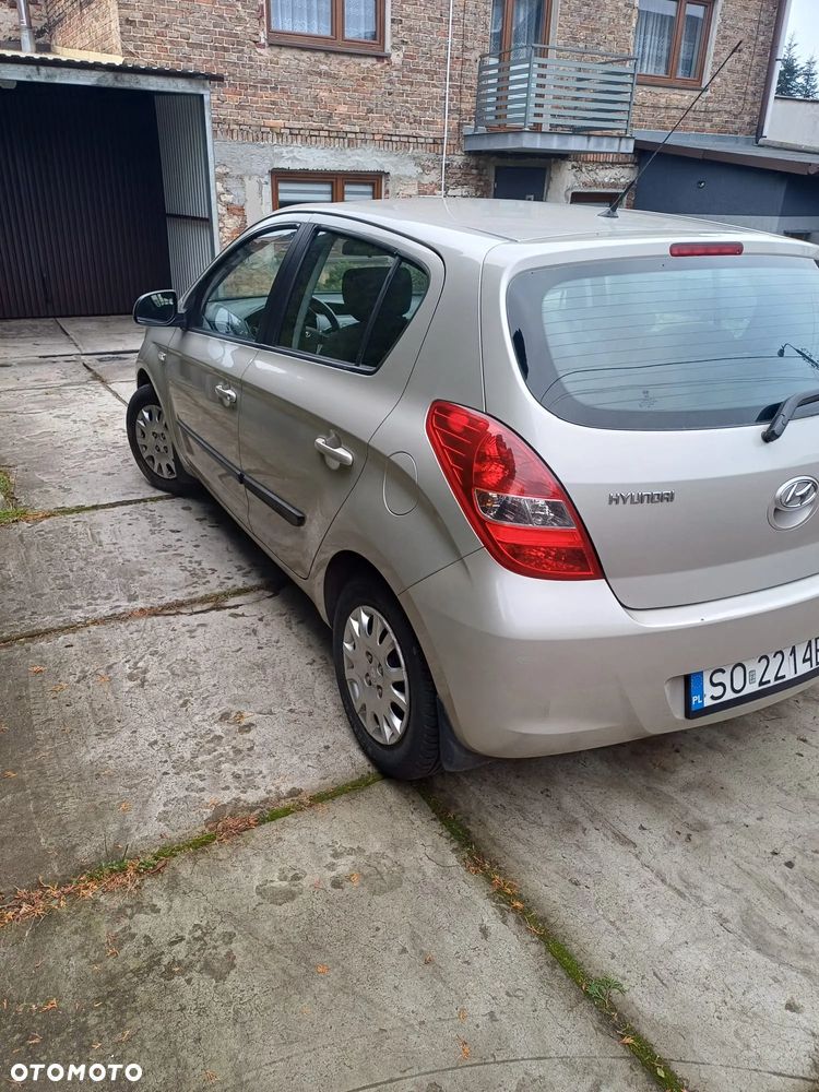 Hyundai i20 1.2 Classic + - 3
