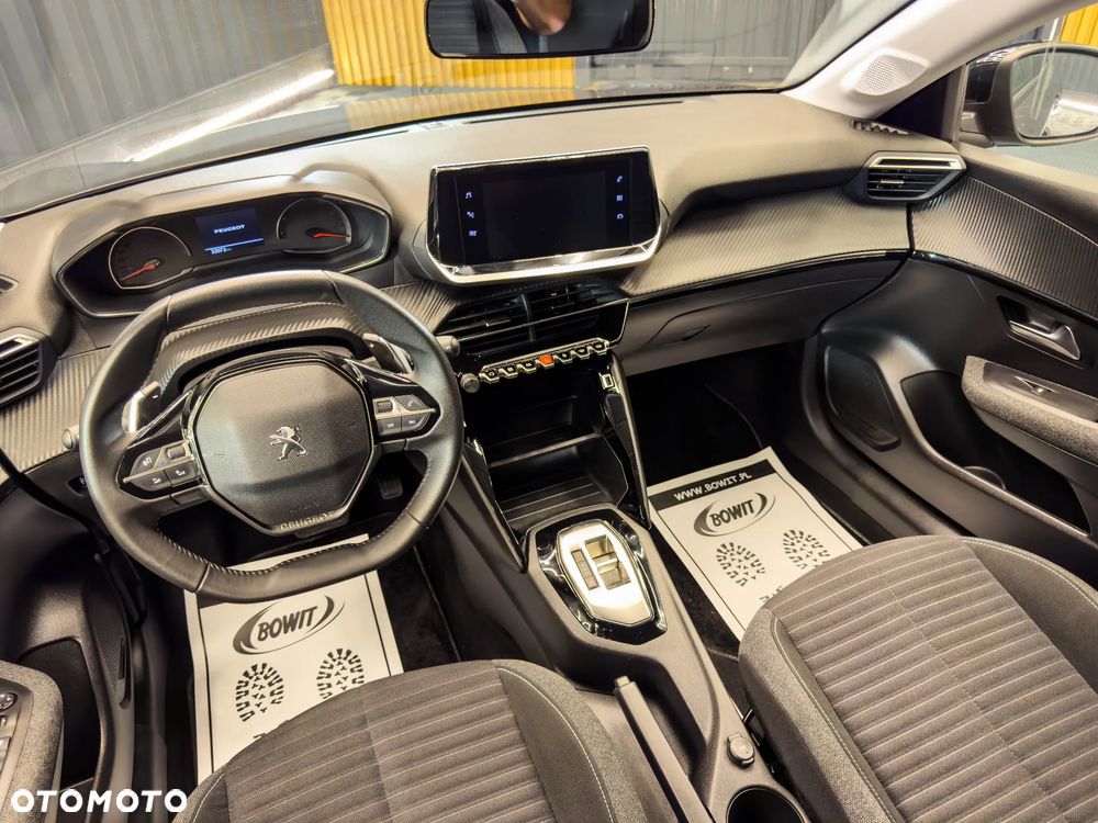 Peugeot 208 1.2 PureTech Active S&S EAT8 - 24