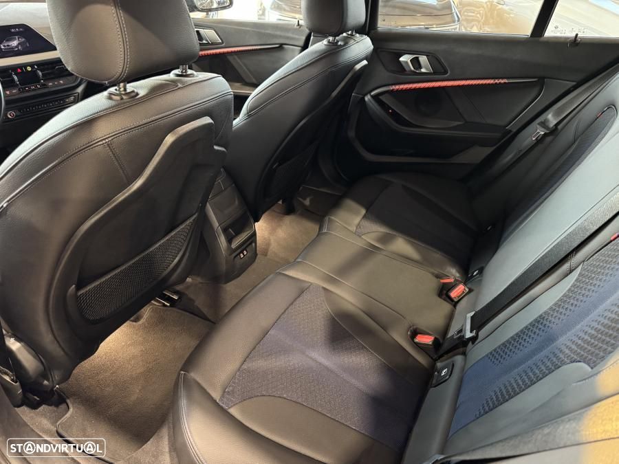 BMW 116 d Pack Desportivo M - 25