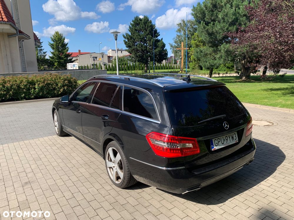 Mercedes-Benz Klasa E 200 BlueEFFICIENCY 7G-TRONIC Avantgarde - 12