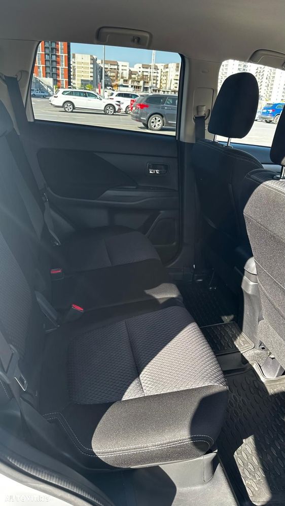 Mitsubishi Outlander 2.2 Litre DI-D AWD Instyle Aut. - 13