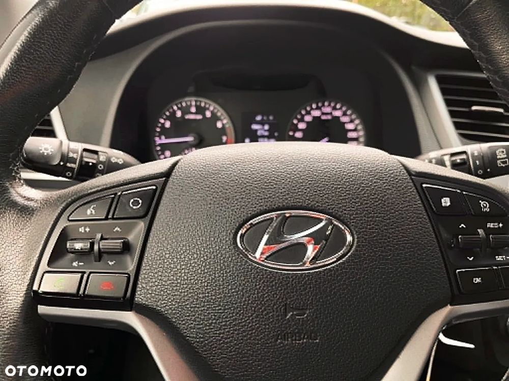 Hyundai Tucson 1.6 GDI BlueDrive Comfort 2WD - 20