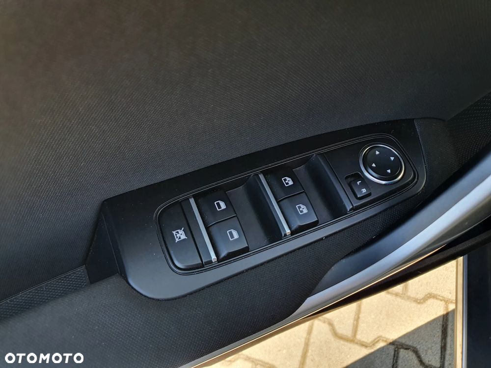 Kia XCeed 1.5 T-GDI M - 31