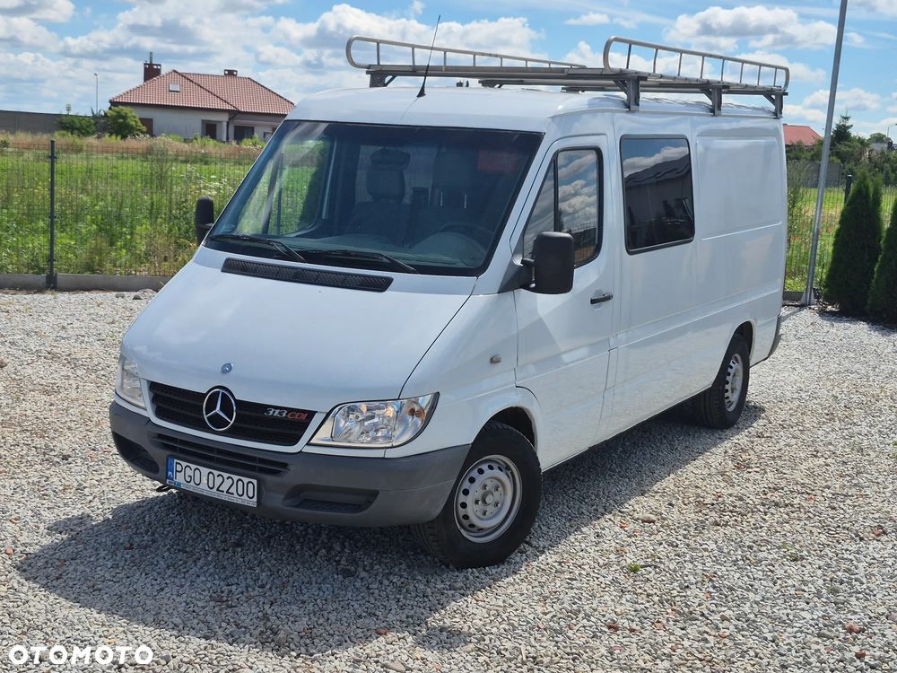 Mercedes-Benz Sprinter - 2