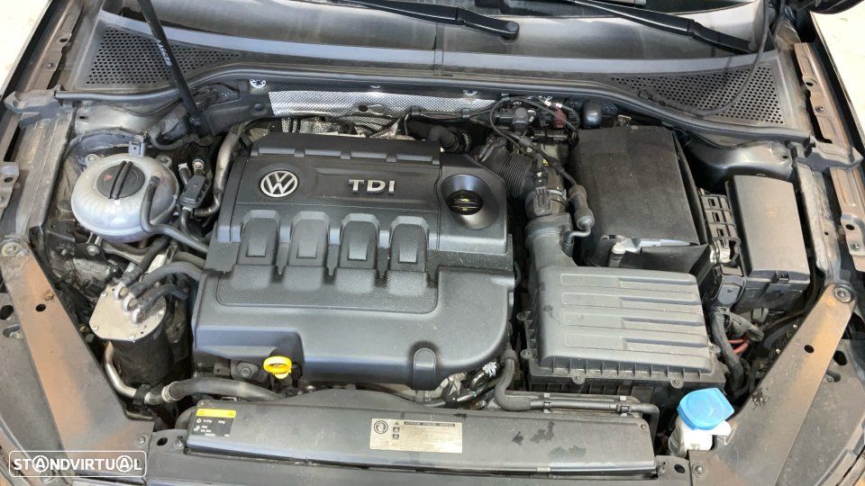 VW Passat Variant 1.6 TDI Confortline DSG - 19