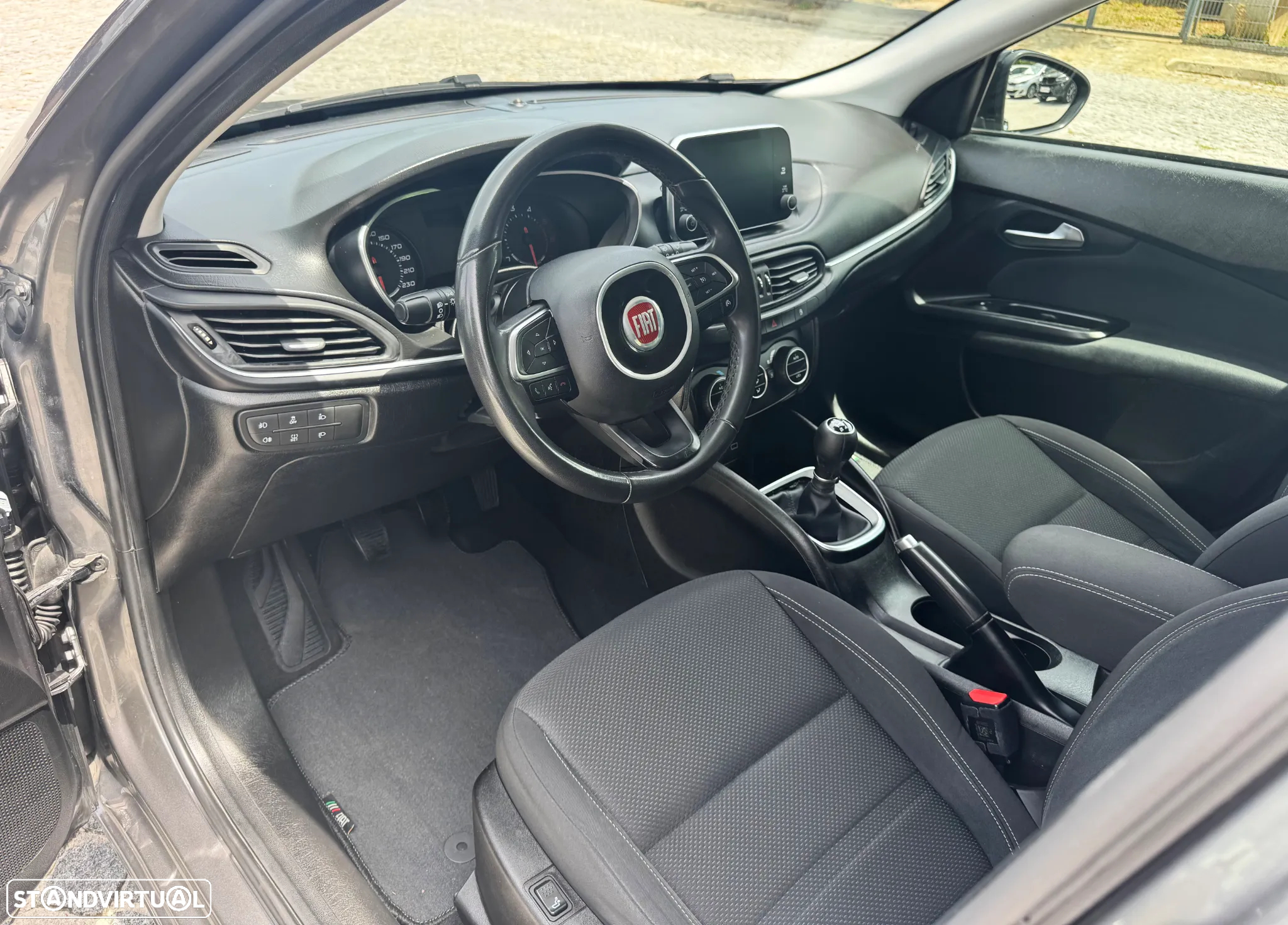 Fiat Tipo Station Wagon 1.3 M-Jet Lounge - 4