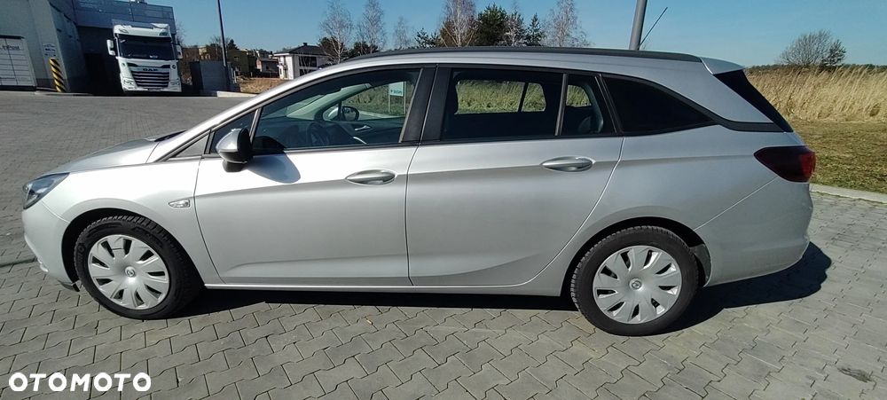 Opel Astra 1.6 CDTI Enjoy S&S - 11