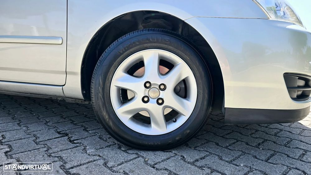 Toyota Corolla 1.4 D-4D Sol - 15