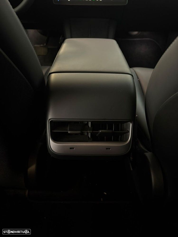 Tesla Model 3 Long Range Tração Traseira - 17