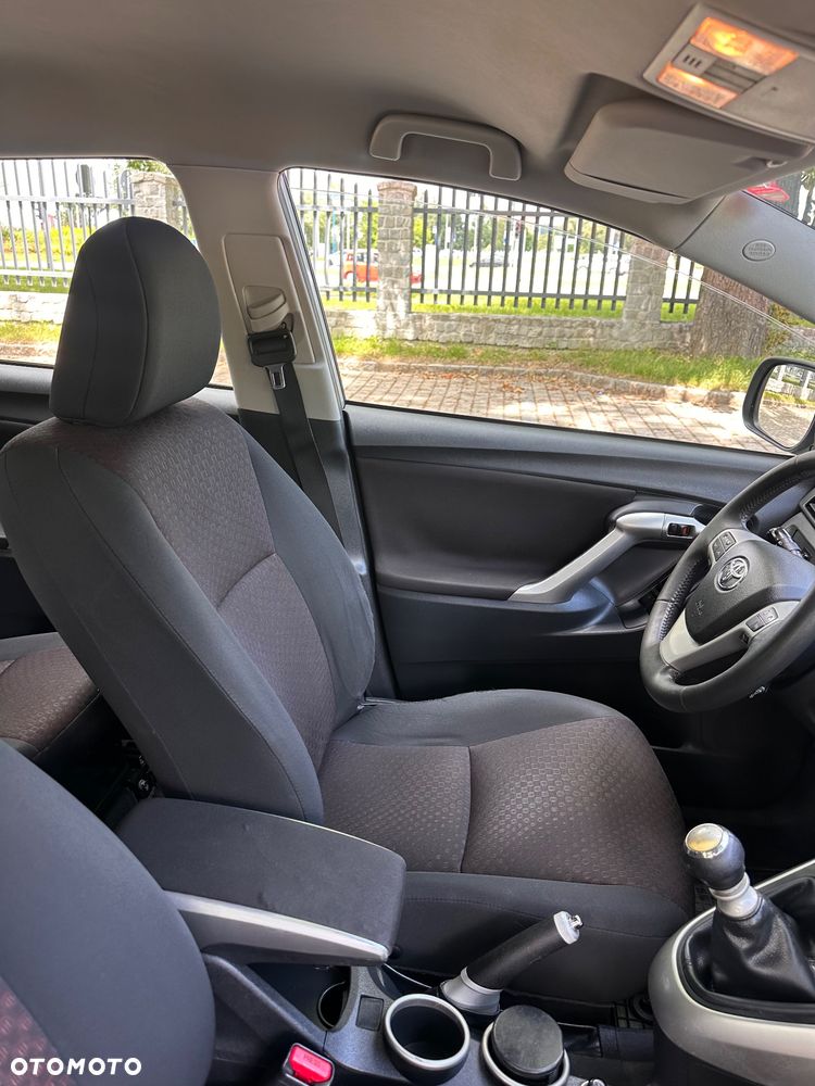 Toyota Verso 2.0 D-4D Executive - 28
