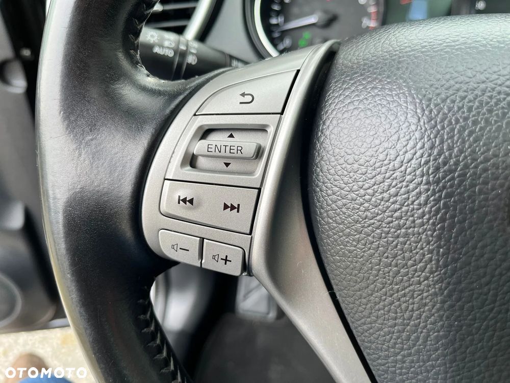 Nissan Qashqai 1.6 DIG-T Tekna - 25