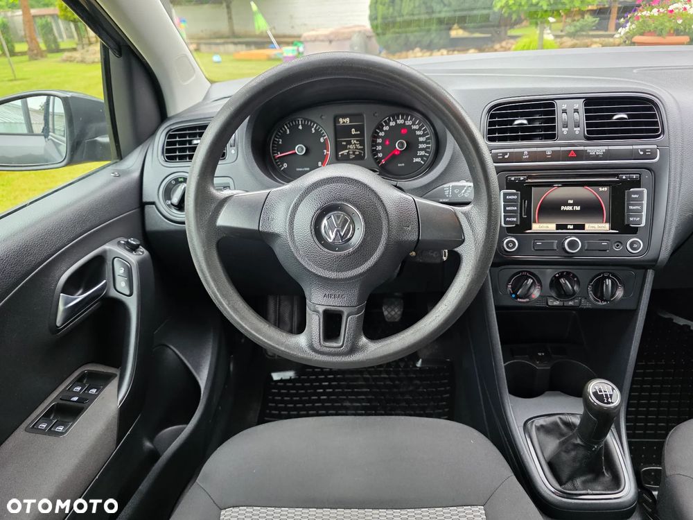 Volkswagen Polo - 11
