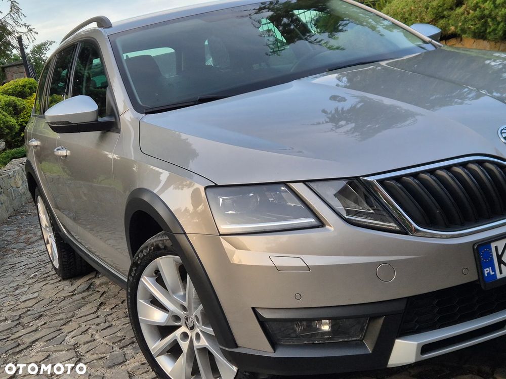 Skoda Octavia 2.0 TDI 4x4 Scout - 14