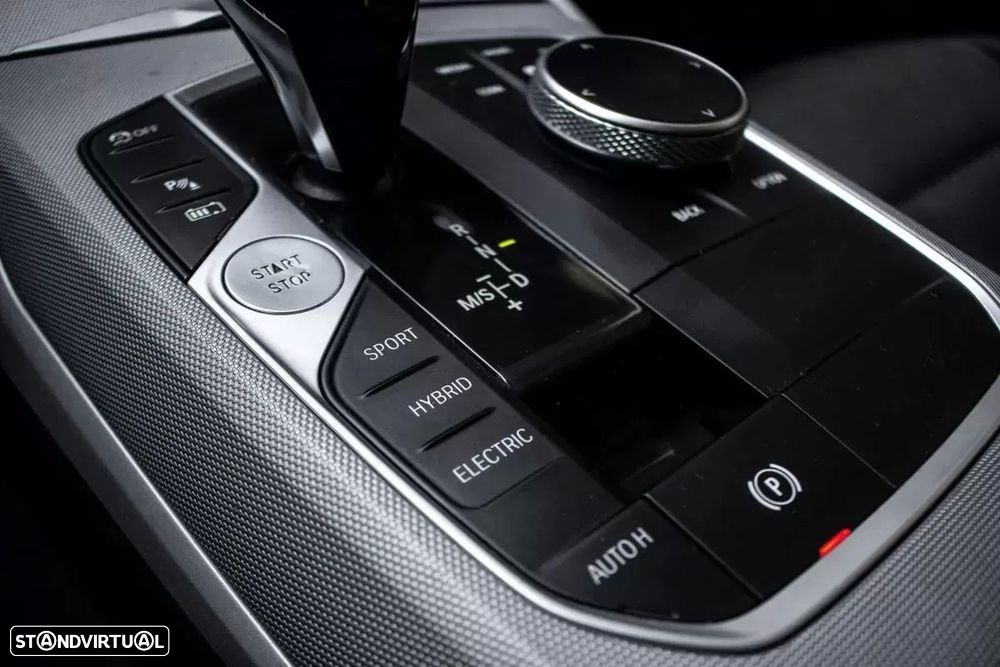 BMW 330 e Line Luxury Auto - 21