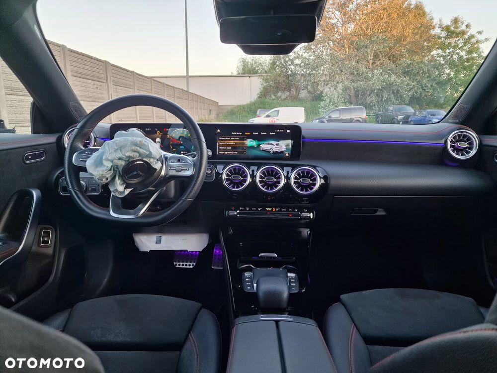 Mercedes-Benz CLA 250 e Shooting Brake 8G-DCT AMG Line - 14