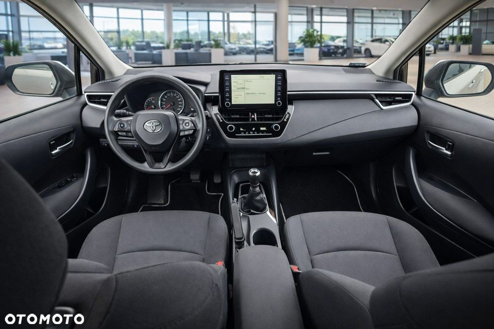 Toyota Corolla - 22