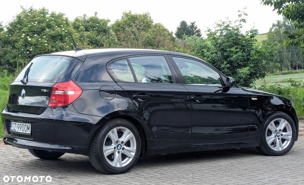 BMW Seria 1 - 25