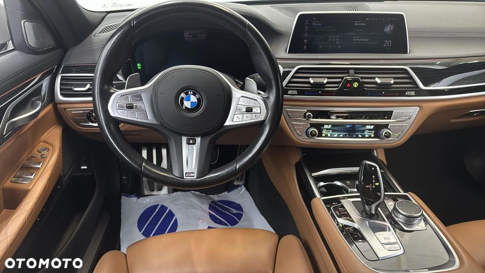 BMW Seria 7 730d xDrive mHEV sport - 14