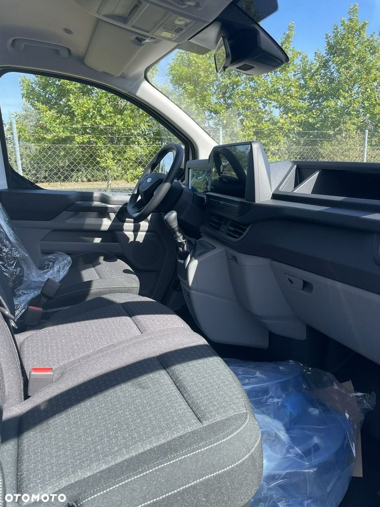 Ford Tourneo Custom - 4