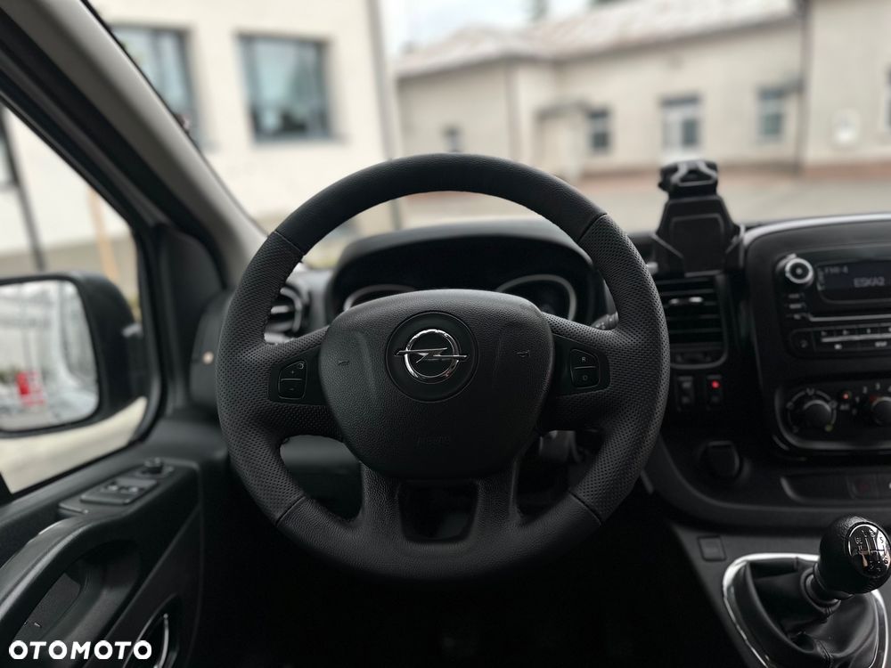 Opel Vivaro - 20
