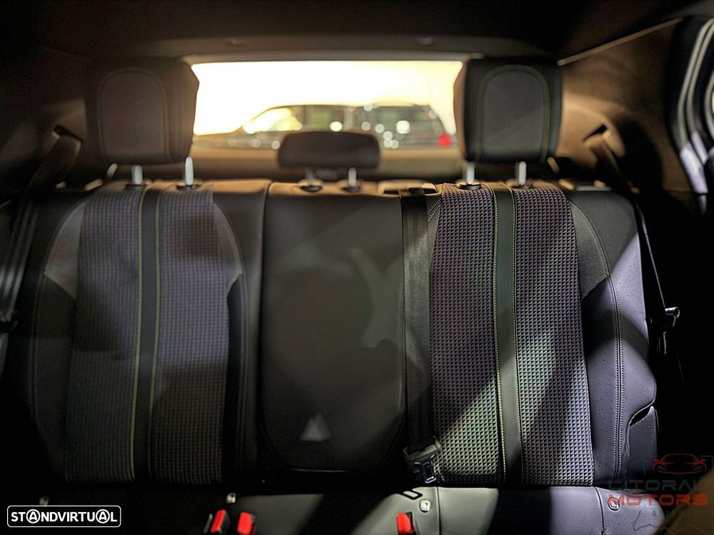 Peugeot 2008 1.2 PureTech GT - 39