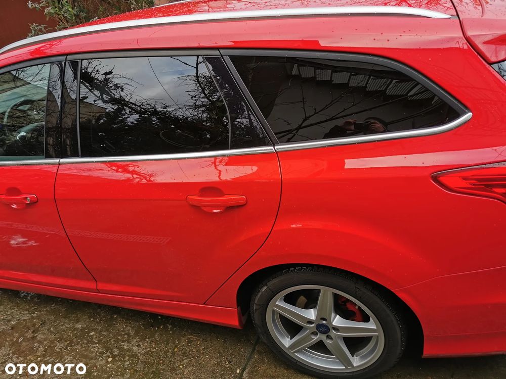 Ford Focus SW 1.0 EcoBoost S&S Titanium - 9