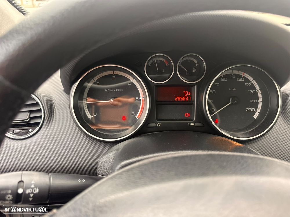 Peugeot 308 SW - 8