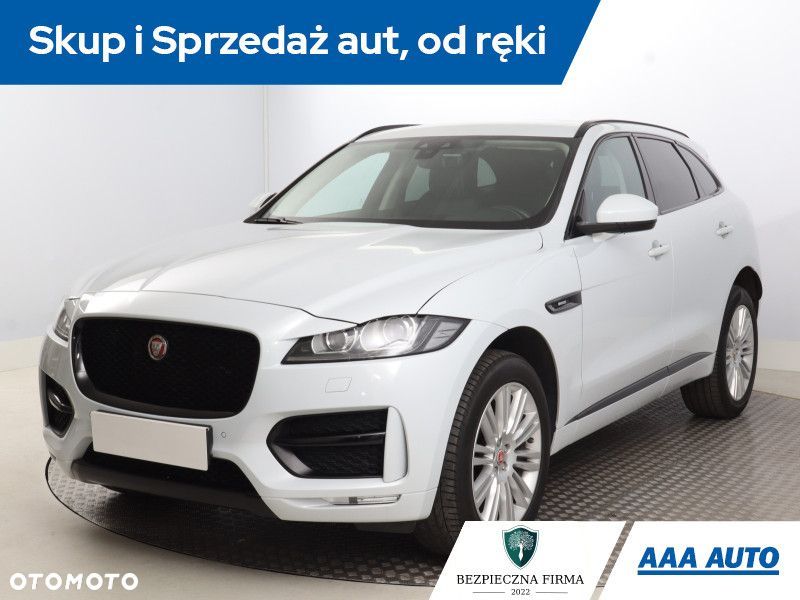 Jaguar F-Pace - 3