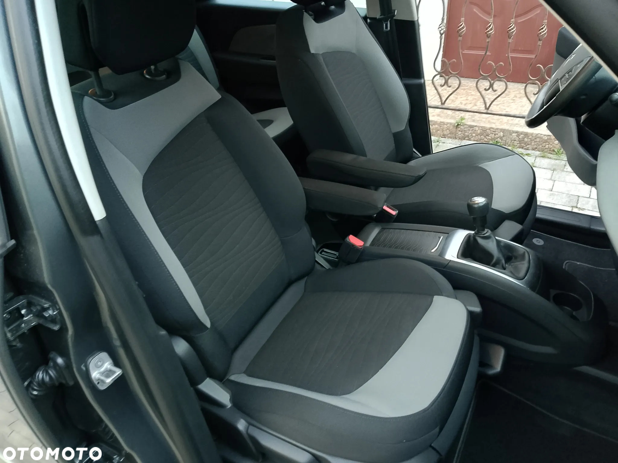 Citroën C4 Picasso 1.2 PureTech Attraction - 14