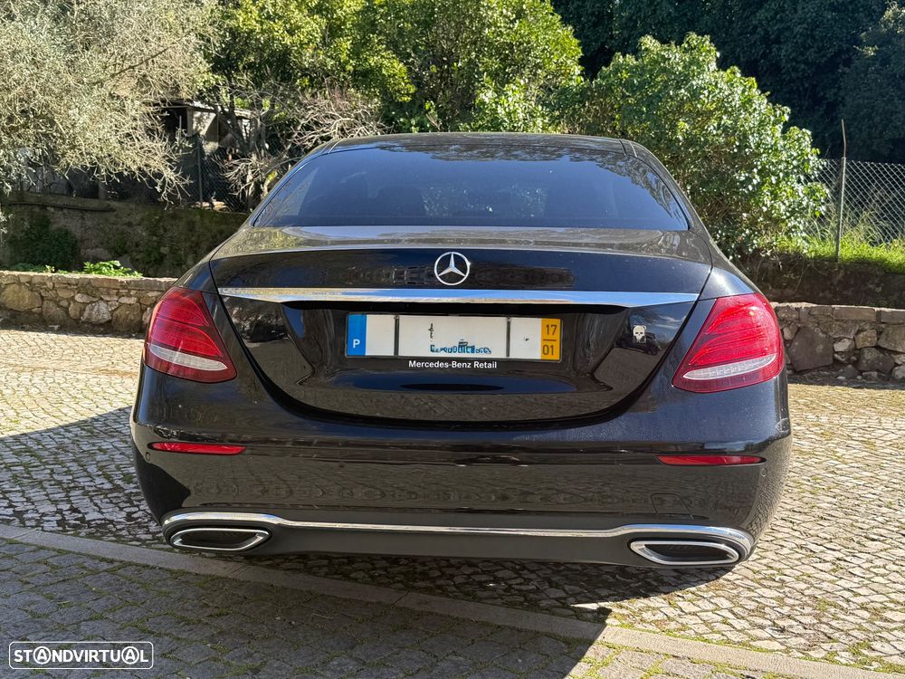 Mercedes-Benz E 220 d Avantgarde 4-Matic - 2