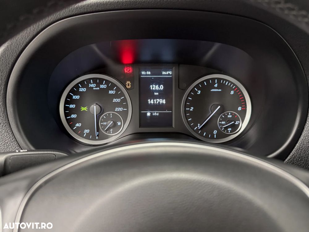 Mercedes-Benz Vito Maxi - 23